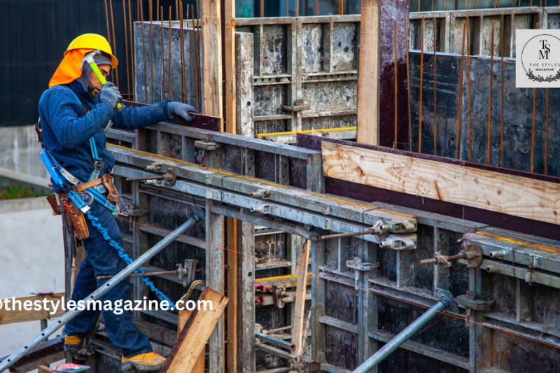 Safety Lanyard: Essential Equipment For Ensuring Workplace Safety