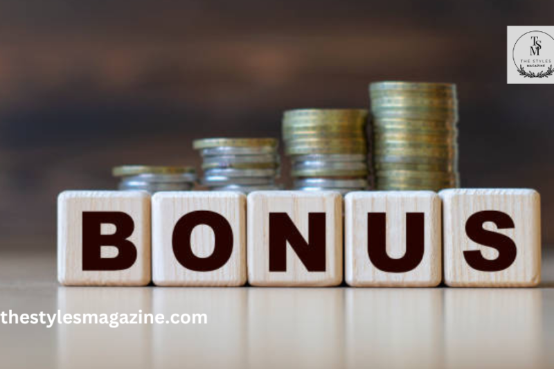The Art Of Offering Year-End Bonuses: Strategies And Considerations